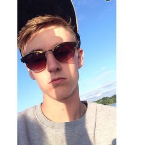 Meet your Posher, Alec